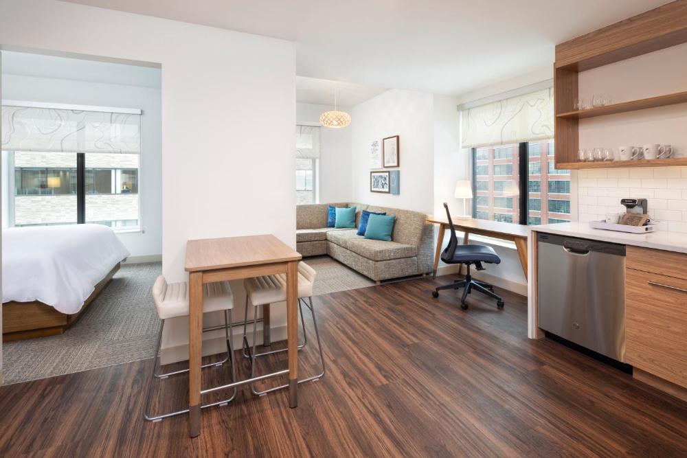 One-Bedroom King Suite with Sofa Bed - Hearing Accessible interior